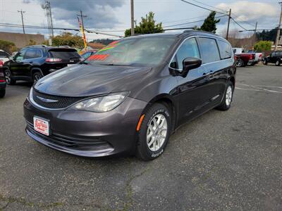 2020 Chrysler Voyager LXi   - Photo 3 - Fortuna, CA 95540