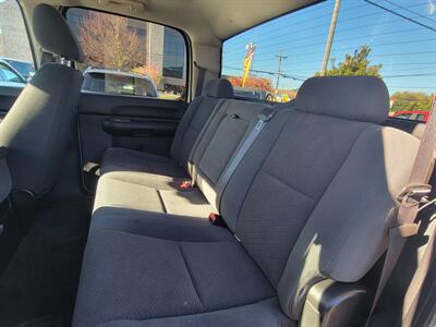 2007 Chevrolet Silverado 2500 LT1 - Photo 8 - Fortuna, CA 95540