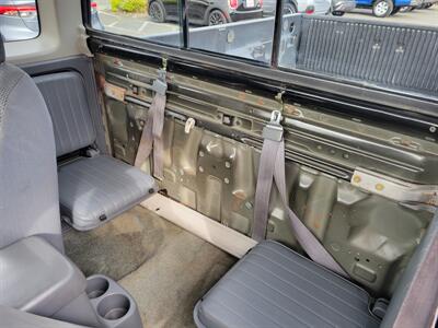 2001 Nissan Frontier XE   - Photo 8 - Fortuna, CA 95540