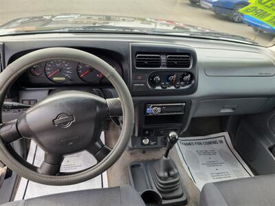 2001 Nissan Frontier XE   - Photo 6 - Fortuna, CA 95540