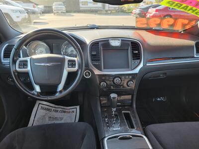 2011 Chrysler 300 Series   - Photo 6 - Fortuna, CA 95540