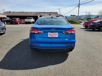 2020 Ford Fusion SE   - Photo 12 - Fortuna, CA 95540