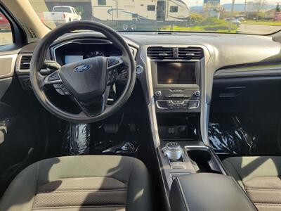 2020 Ford Fusion SE   - Photo 6 - Fortuna, CA 95540