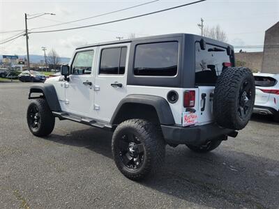 2013 Jeep Wrangler Rubicon - Photo 11 - Fortuna, CA 95540