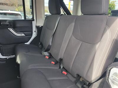 2013 Jeep Wrangler Rubicon - Photo 8 - Fortuna, CA 95540