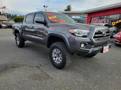 2017 Toyota Tacoma SR5 V6   - Photo 1 - Fortuna, CA 95540