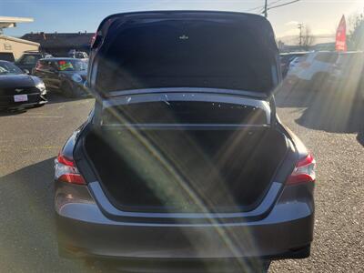 2018 Toyota Camry Hybrid LE   - Photo 9 - Fortuna, CA 95540