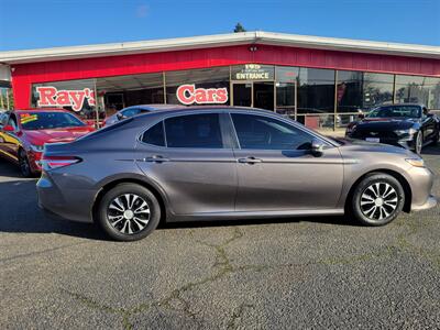 2018 Toyota Camry Hybrid LE   - Photo 10 - Fortuna, CA 95540