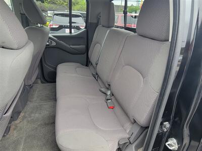 2016 Nissan Frontier SV   - Photo 8 - Fortuna, CA 95540