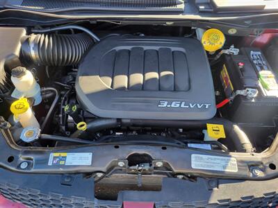 2019 Dodge Grand Caravan GT - Photo 5 - Fortuna, CA 95540