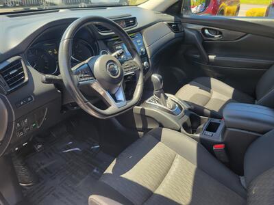 2017 Nissan Rogue SV - Photo 7 - Fortuna, CA 95540