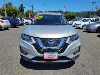 2017 Nissan Rogue SV - Photo 2 - Fortuna, CA 95540