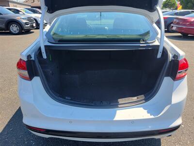 2017 Ford Fusion Hybrid Titanium   - Photo 9 - Fortuna, CA 95540