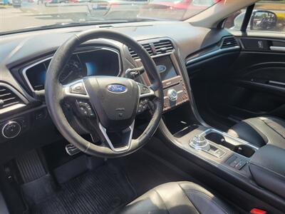 2017 Ford Fusion Hybrid Titanium   - Photo 7 - Fortuna, CA 95540