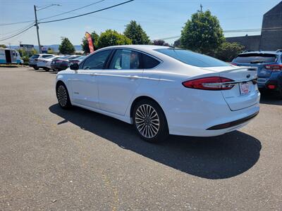 2017 Ford Fusion Hybrid Titanium   - Photo 11 - Fortuna, CA 95540