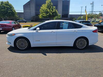 2017 Ford Fusion Hybrid Titanium   - Photo 10 - Fortuna, CA 95540