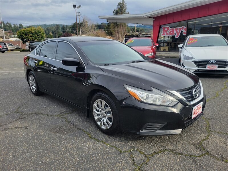 2018 Nissan Altima 2.5 S   - Photo 1 - Fortuna, CA 95540