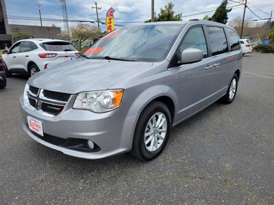2019 Dodge Grand Caravan SXT   - Photo 3 - Fortuna, CA 95540