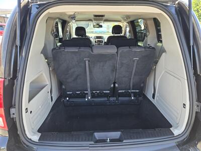 2019 Dodge Grand Caravan SE   - Photo 9 - Fortuna, CA 95540