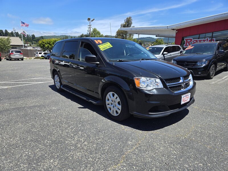 2019 Dodge Grand Caravan SE - Photo 1 - Fortuna, CA 95540