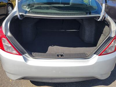 2019 Nissan Versa SV   - Photo 9 - Fortuna, CA 95540