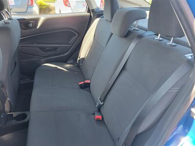 2018 Ford Fiesta SE   - Photo 8 - Fortuna, CA 95540
