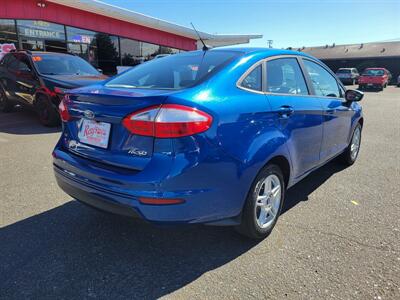 2018 Ford Fiesta SE   - Photo 13 - Fortuna, CA 95540