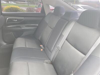 2017 Nissan Altima 2.5 SR   - Photo 8 - Fortuna, CA 95540