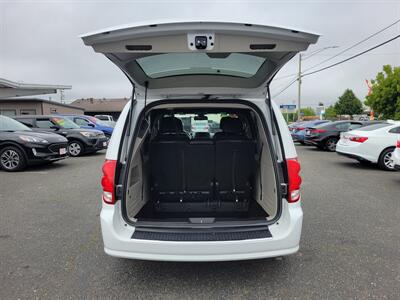 2019 Dodge Grand Caravan SXT   - Photo 10 - Fortuna, CA 95540