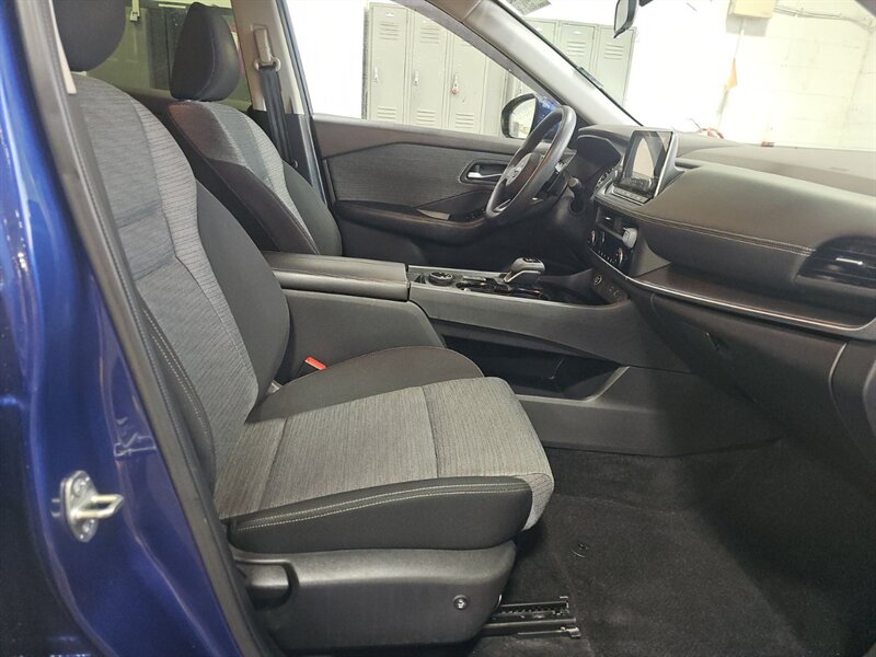 2023 Nissan Rogue SV - Photo 10 - Carmichaels, PA 15320