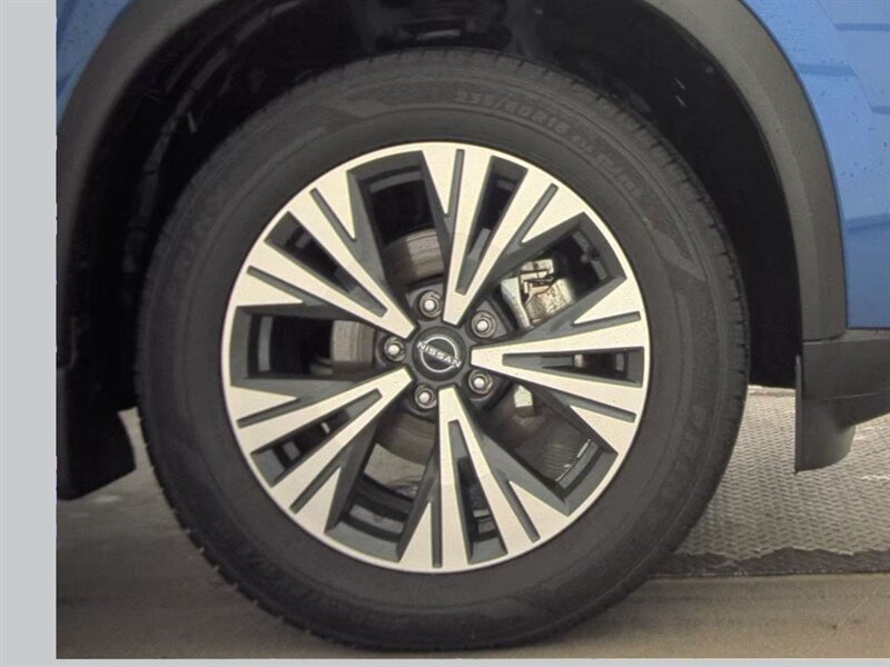 2023 Nissan Rogue SV - Photo 7 - Carmichaels, PA 15320