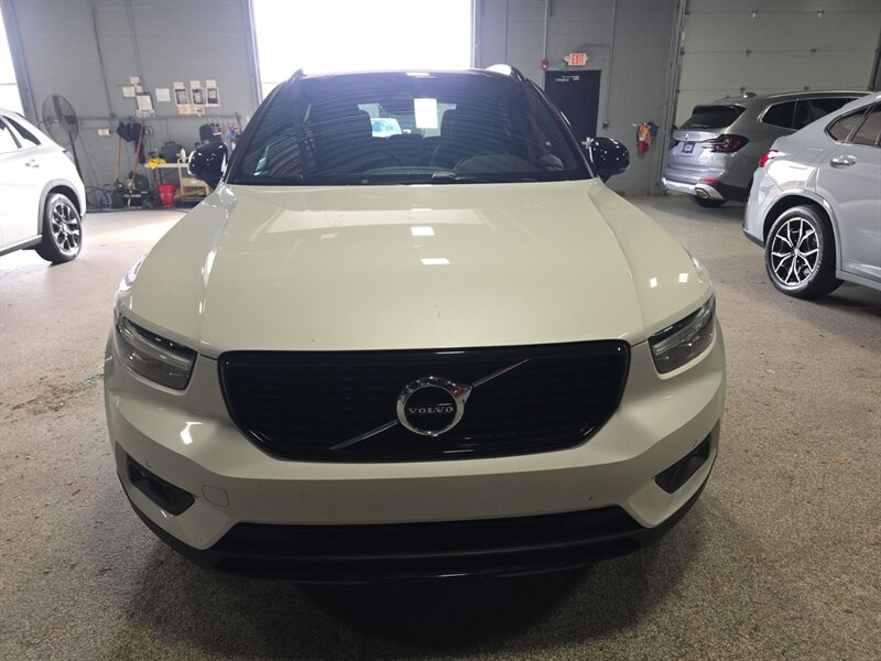 2021 Volvo XC40 T5 R-Design - Photo 9 - Carmichaels, PA 15320