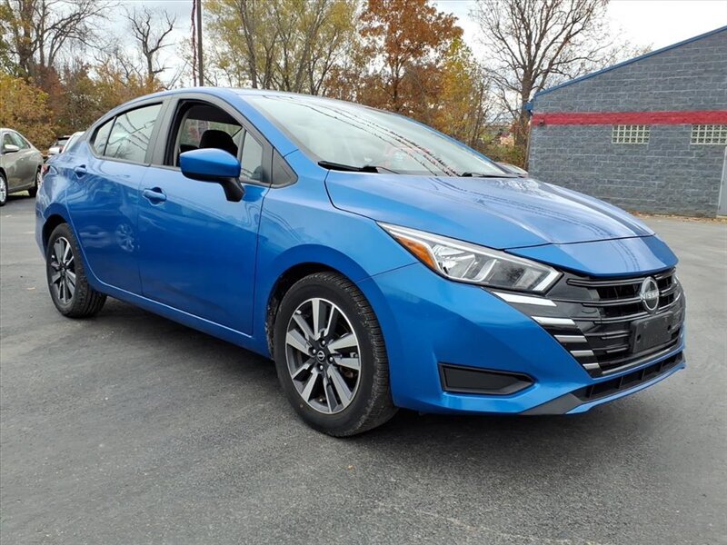 2023 Nissan Versa SV  