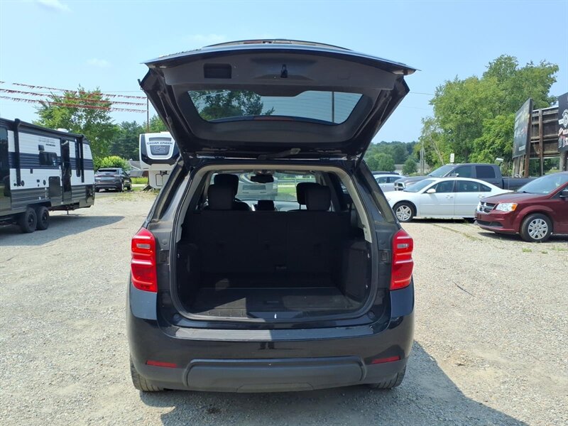 2017 Chevrolet Equinox LT - Photo 9 - Carmichaels, PA 15320