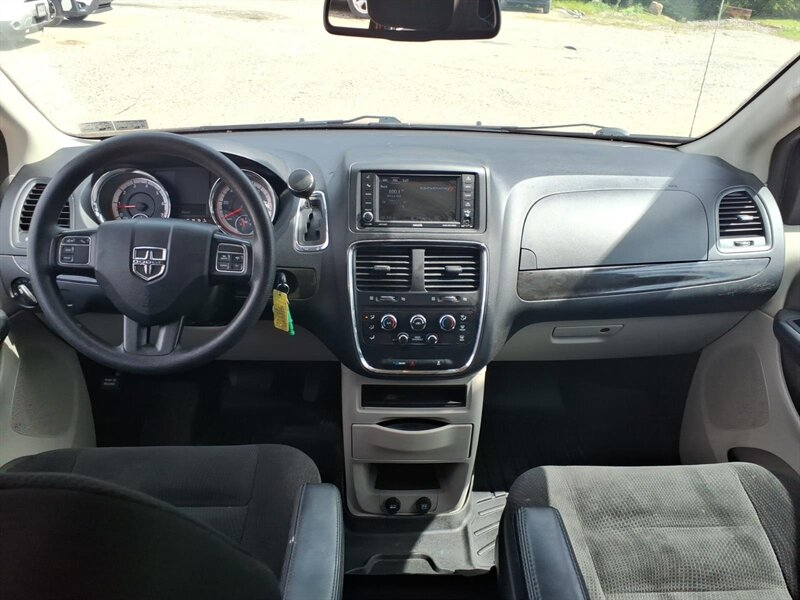 2019 Dodge Grand Caravan SE - Photo 12 - Carmichaels, PA 15320