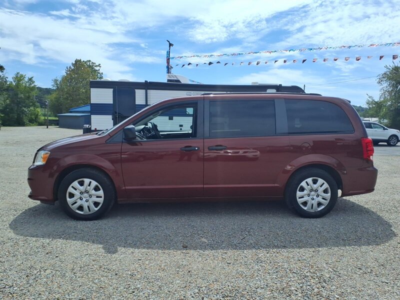 2019 Dodge Grand Caravan SE - Photo 4 - Carmichaels, PA 15320