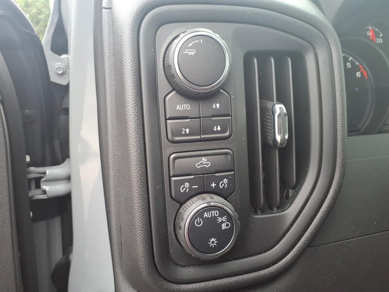 2024 Chevrolet Silverado 1500 Custom Trail Boss - Photo 13 - Carmichaels, PA 15320