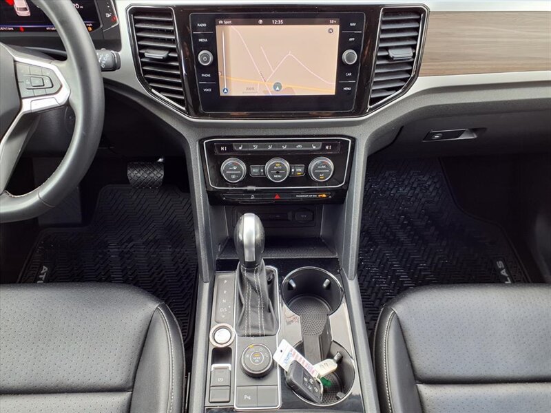 2022 Volkswagen Atlas SEL 4Motion - Photo 13 - Carmichaels, PA 15320