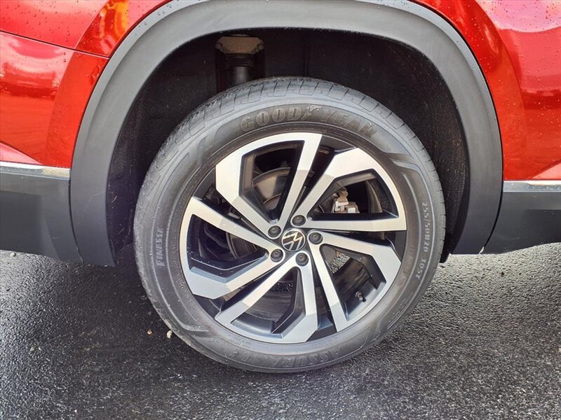 2022 Volkswagen Atlas SEL 4Motion - Photo 5 - Carmichaels, PA 15320