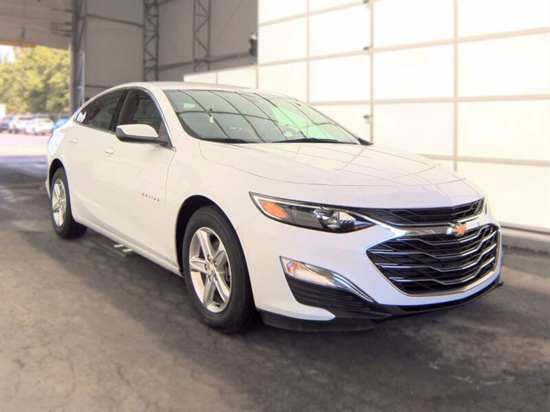 2022 Chevrolet Malibu LS Fleet - Photo 4 - Carmichaels, PA 15320