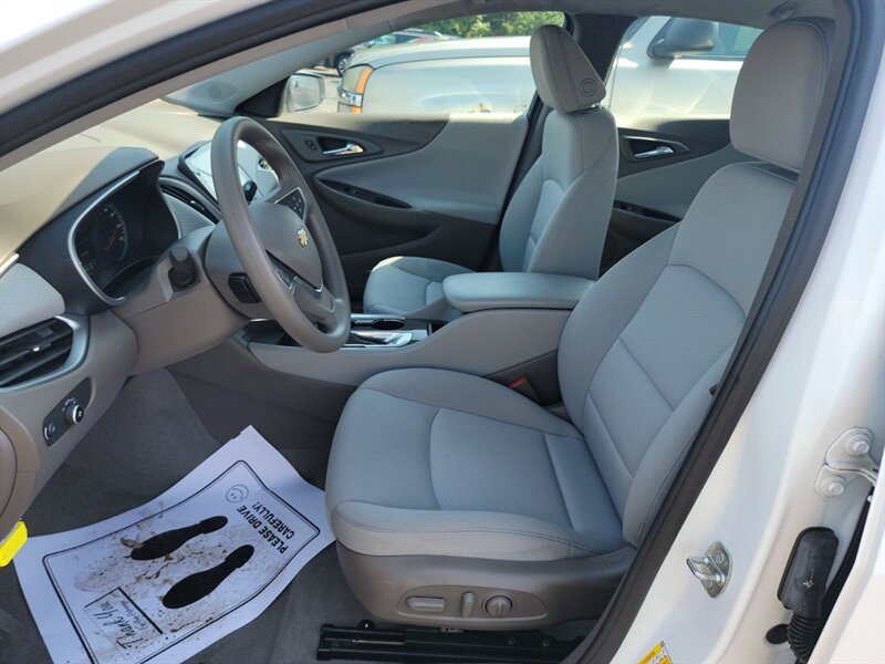 2022 Chevrolet Malibu LS Fleet - Photo 12 - Carmichaels, PA 15320