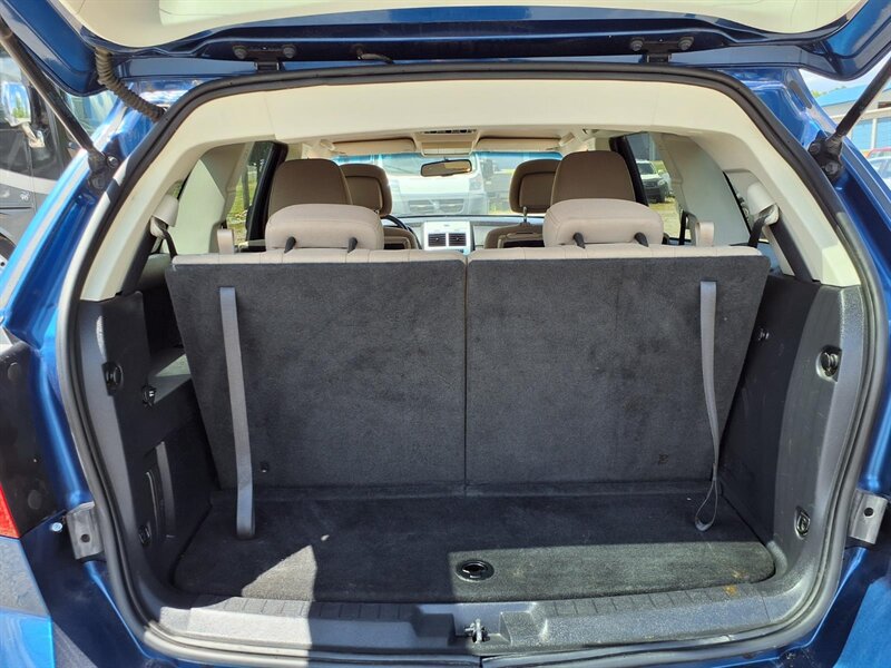 2010 Dodge Journey SXT - Photo 10 - Carmichaels, PA 15320