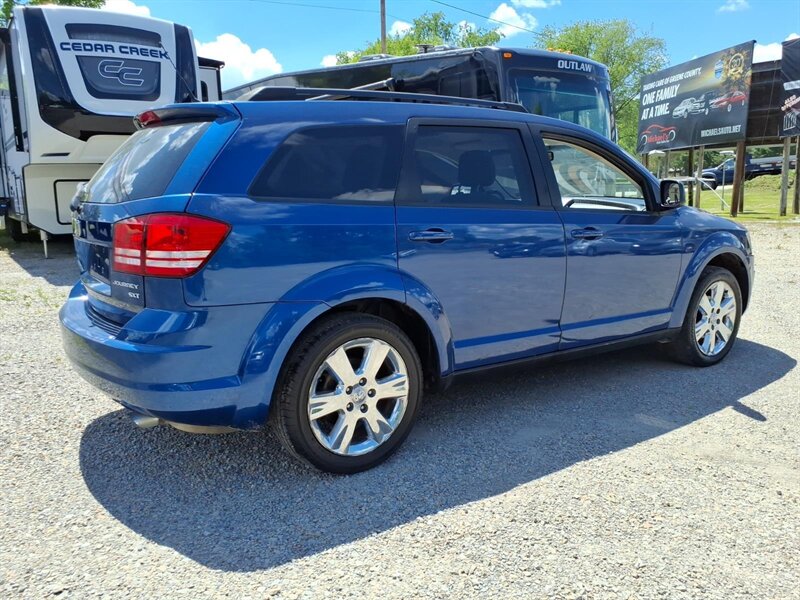 2010 Dodge Journey SXT - Photo 3 - Carmichaels, PA 15320