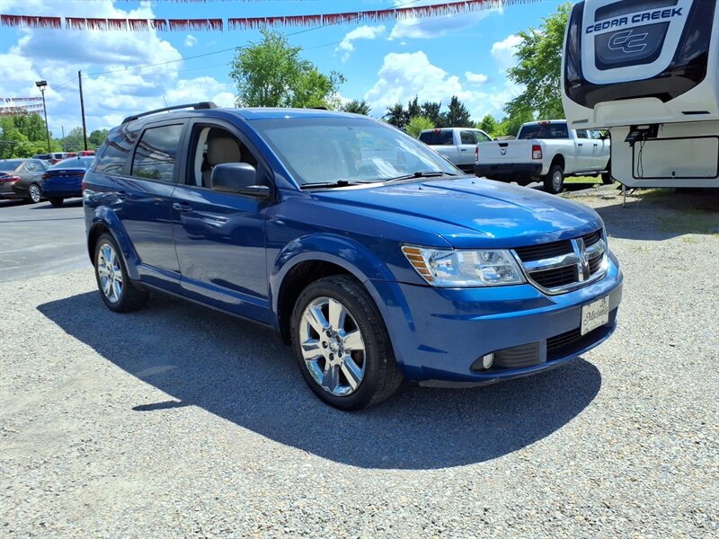 2010 Dodge Journey SXT - Photo 2 - Carmichaels, PA 15320