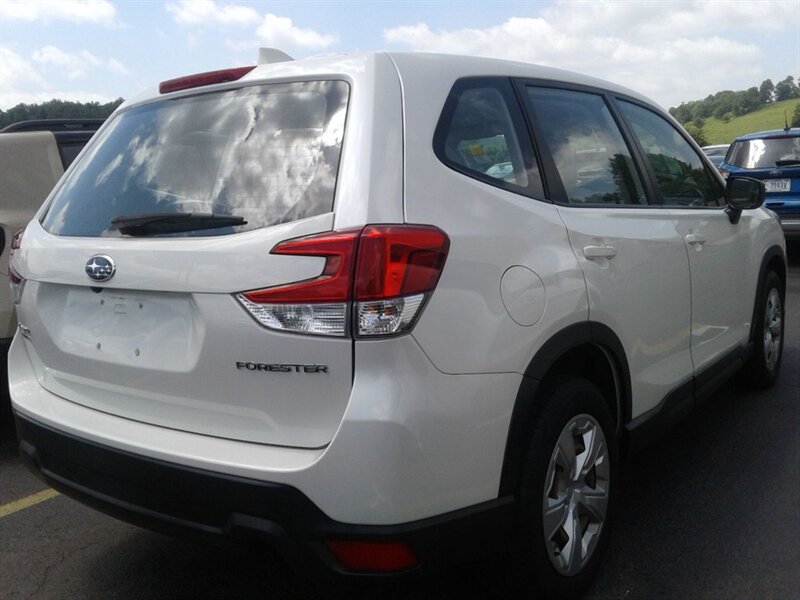 2020 Subaru Forester - Photo 4 - Carmichaels, PA 15320