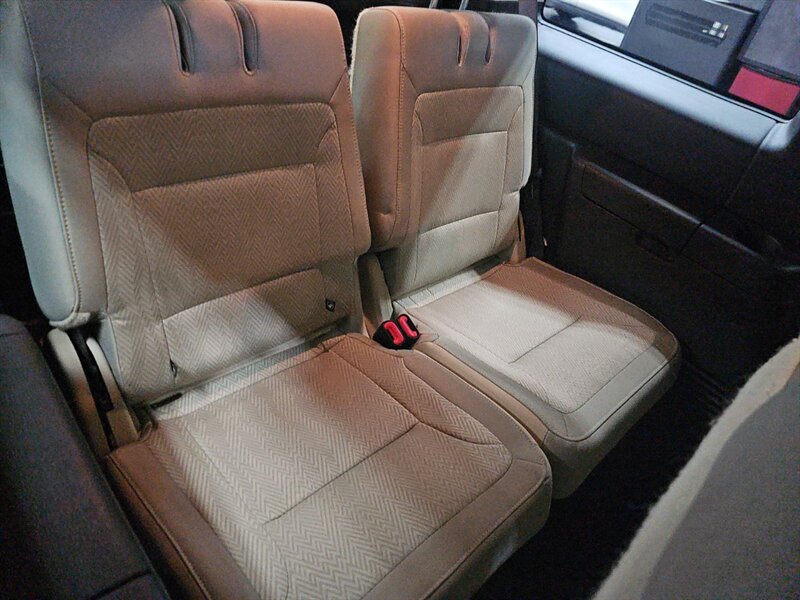 2017 Ford Flex SEL - Photo 5 - Carmichaels, PA 15320