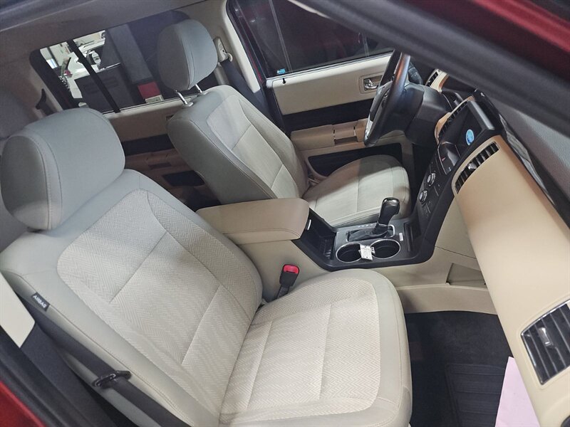 2017 Ford Flex SEL - Photo 4 - Carmichaels, PA 15320