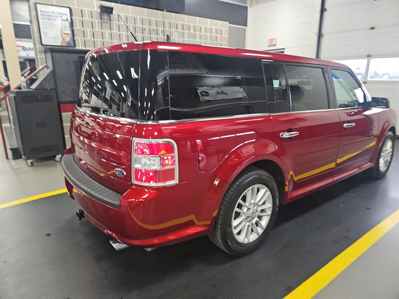 2017 Ford Flex SEL - Photo 6 - Carmichaels, PA 15320