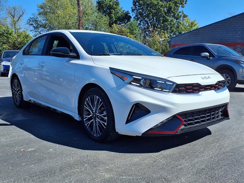 2023 Kia Forte GT-Line   - Photo 5 - Carmichaels, PA 15320