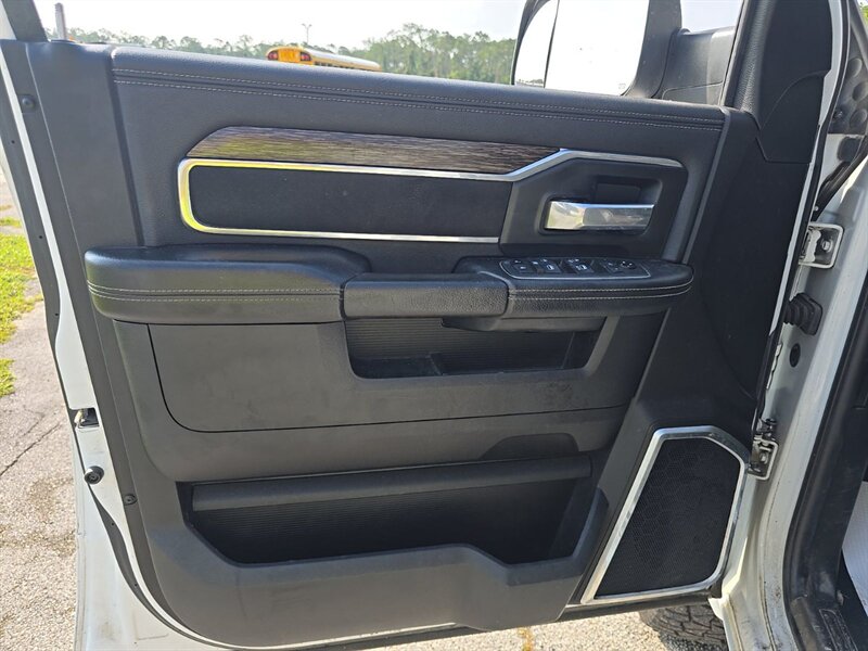 2021 RAM 2500 Laramie - Photo 9 - Carmichaels, PA 15320